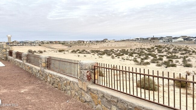 Building Photo - 12408 Fresh Water Dr