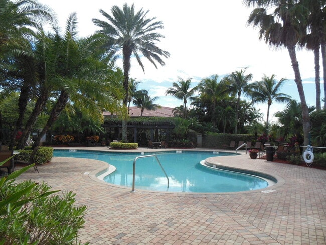 Building Photo - 15025 Michelangelo Blvd