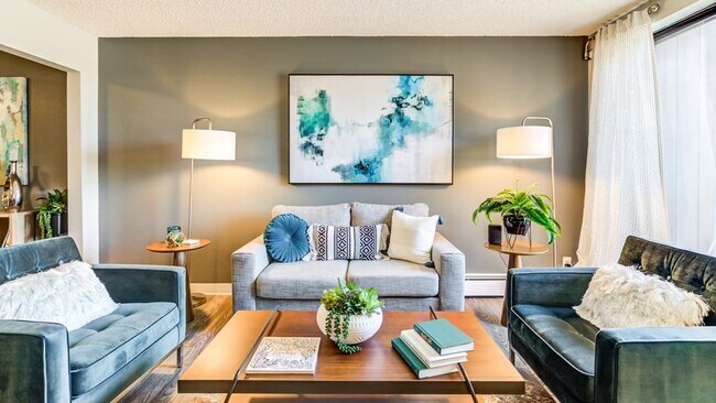 Building Photo - ReNew at Neill Lake