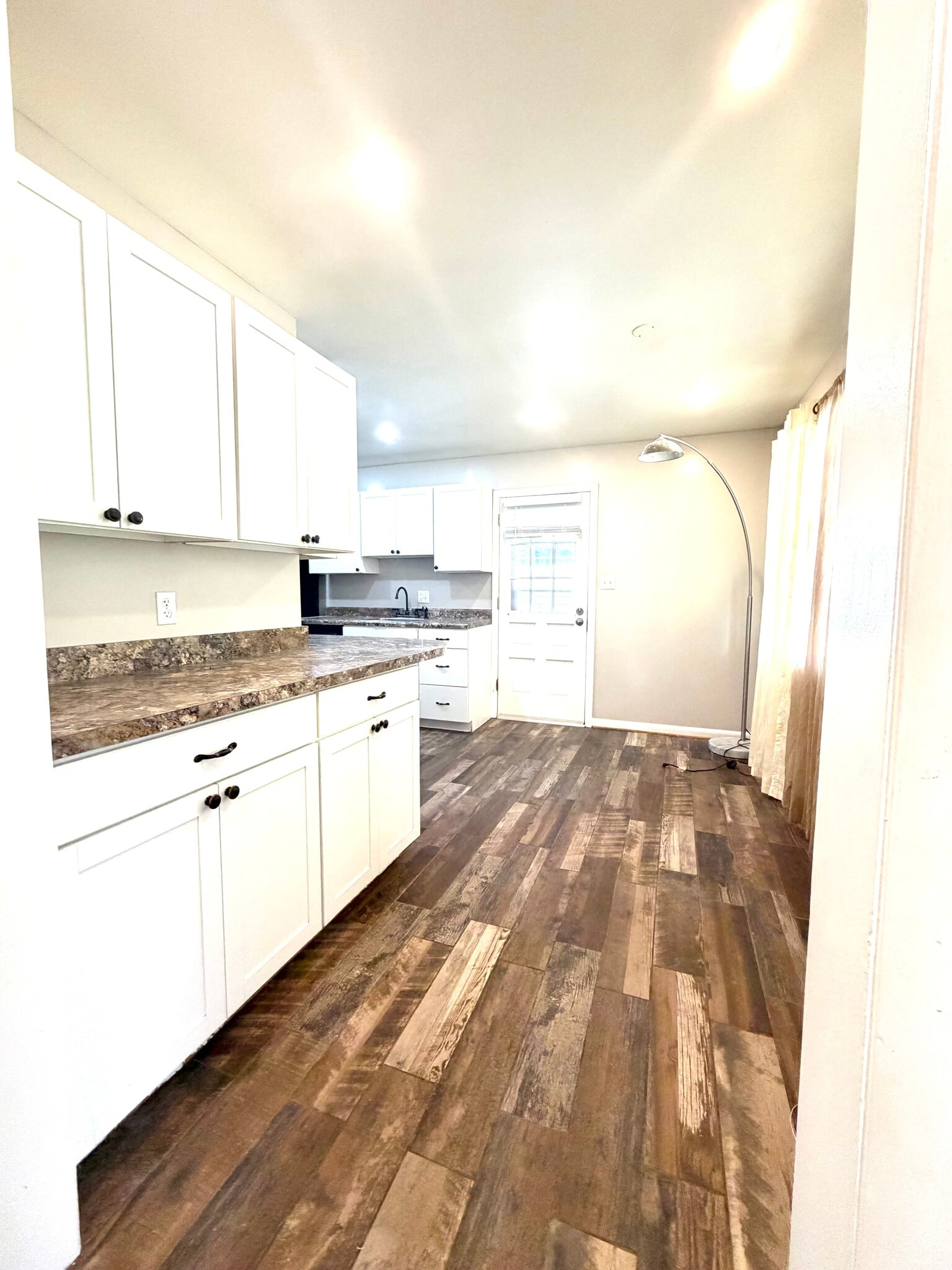 Building Photo - 5412 Amberwood Ln