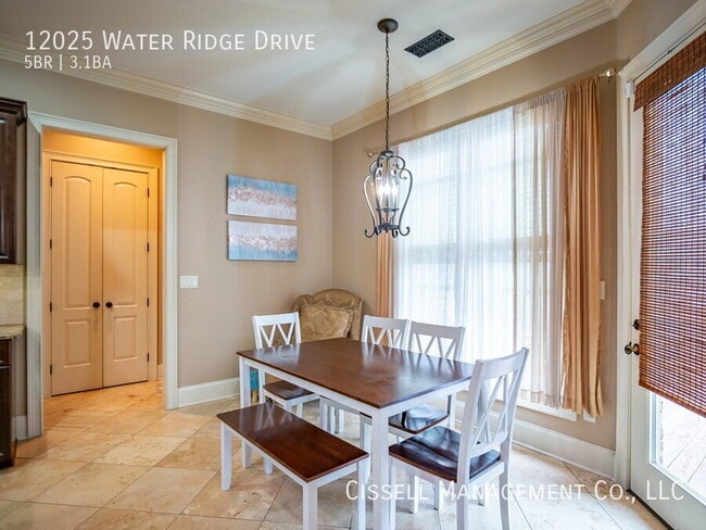 Building Photo - 12025 Water Ridge Dr
