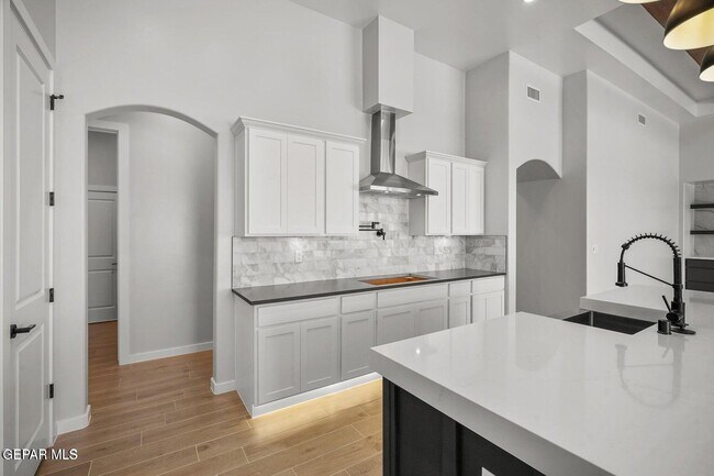 Building Photo - 7305 Cimarron Rim Dr