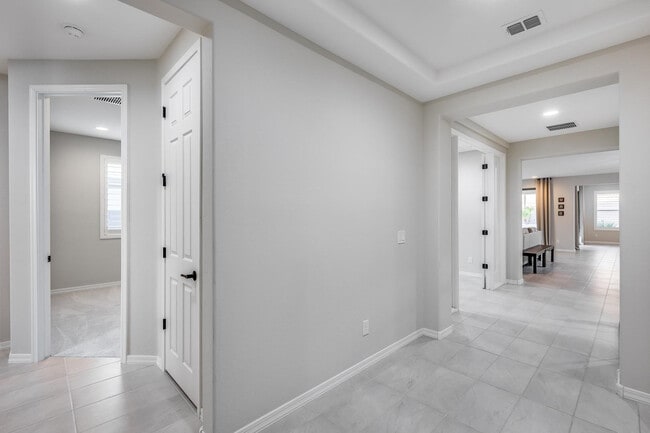 Building Photo - 7308 W Tombstone Trail