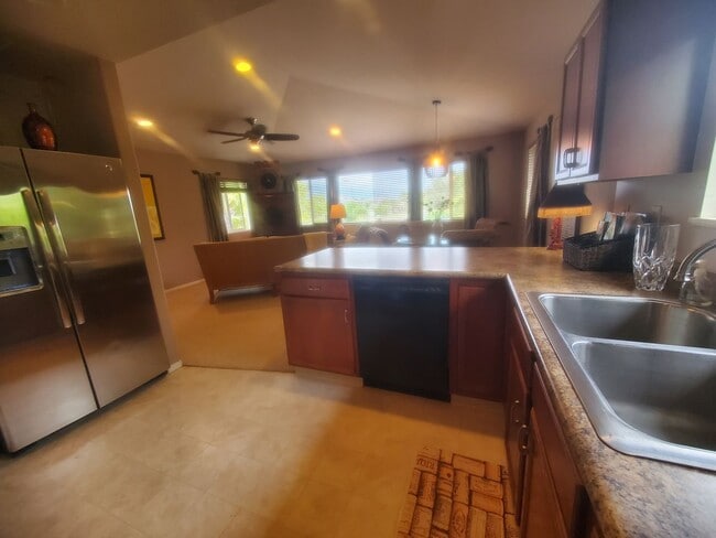 Building Photo - Furnished unit in Kihei