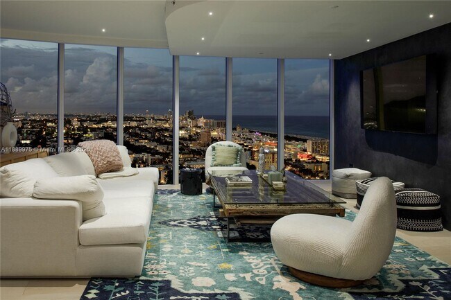 Building Photo - 1000 South Pointe Dr