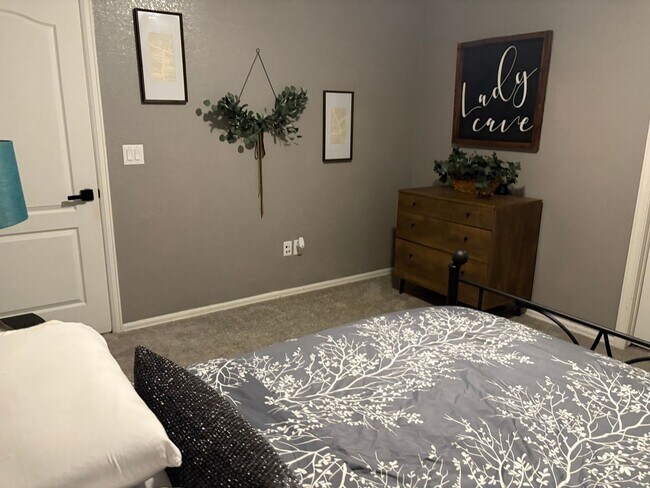 Building Photo - 9541 Pagosa St