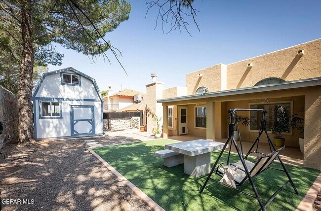 Building Photo - 6564 Brisa Del Mar Dr