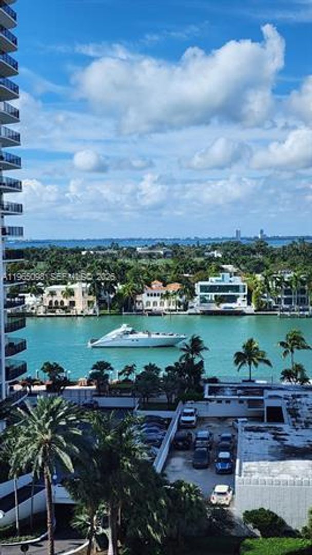 Building Photo - 5701 Collins Ave