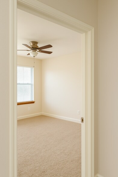 Building Photo - 16703 Summer Cypress Ct