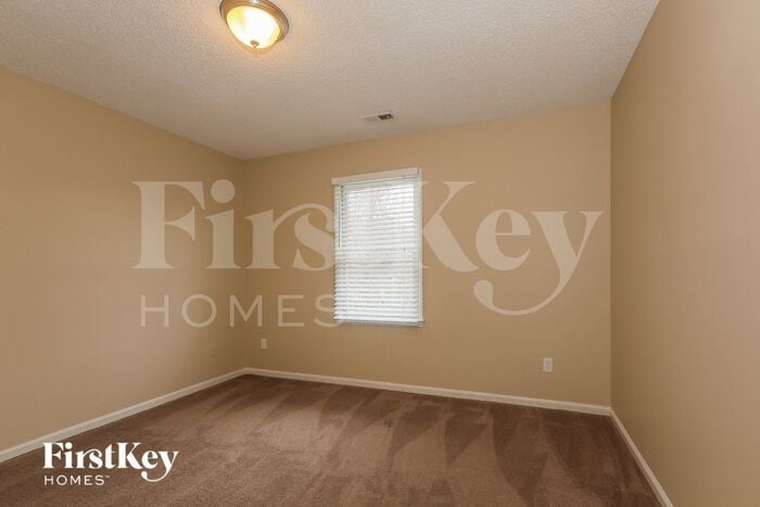 Building Photo - 13701 Strathaven Dr