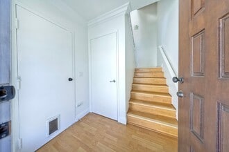 Building Photo - 348 Windy Ln