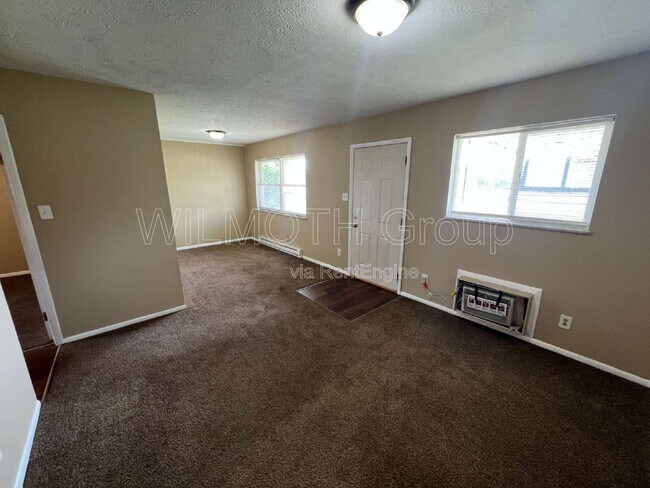 Building Photo - 3001 N Campbell Ave