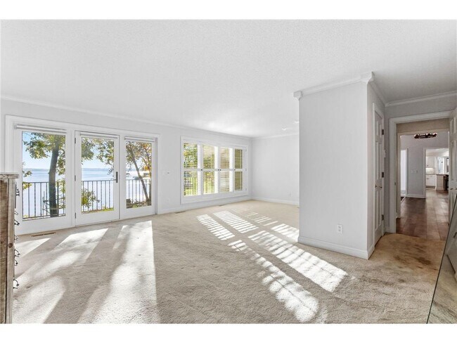 Building Photo - 2648 Casco Point Rd