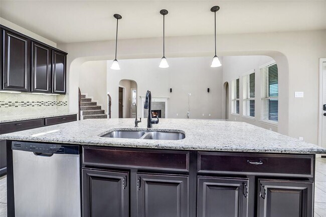 Building Photo - 16815 Violet Trace Ct