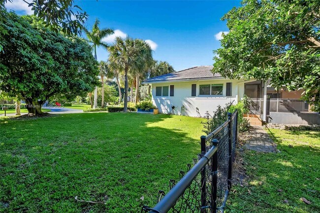 Building Photo - 6731 SW 138th St