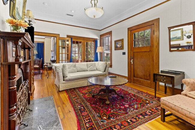 Primary Photo - 305 NE 4 St