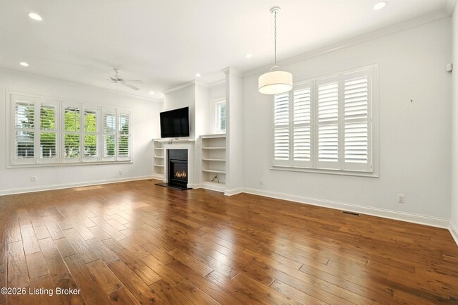 Building Photo - 8707 Featherbell Blvd