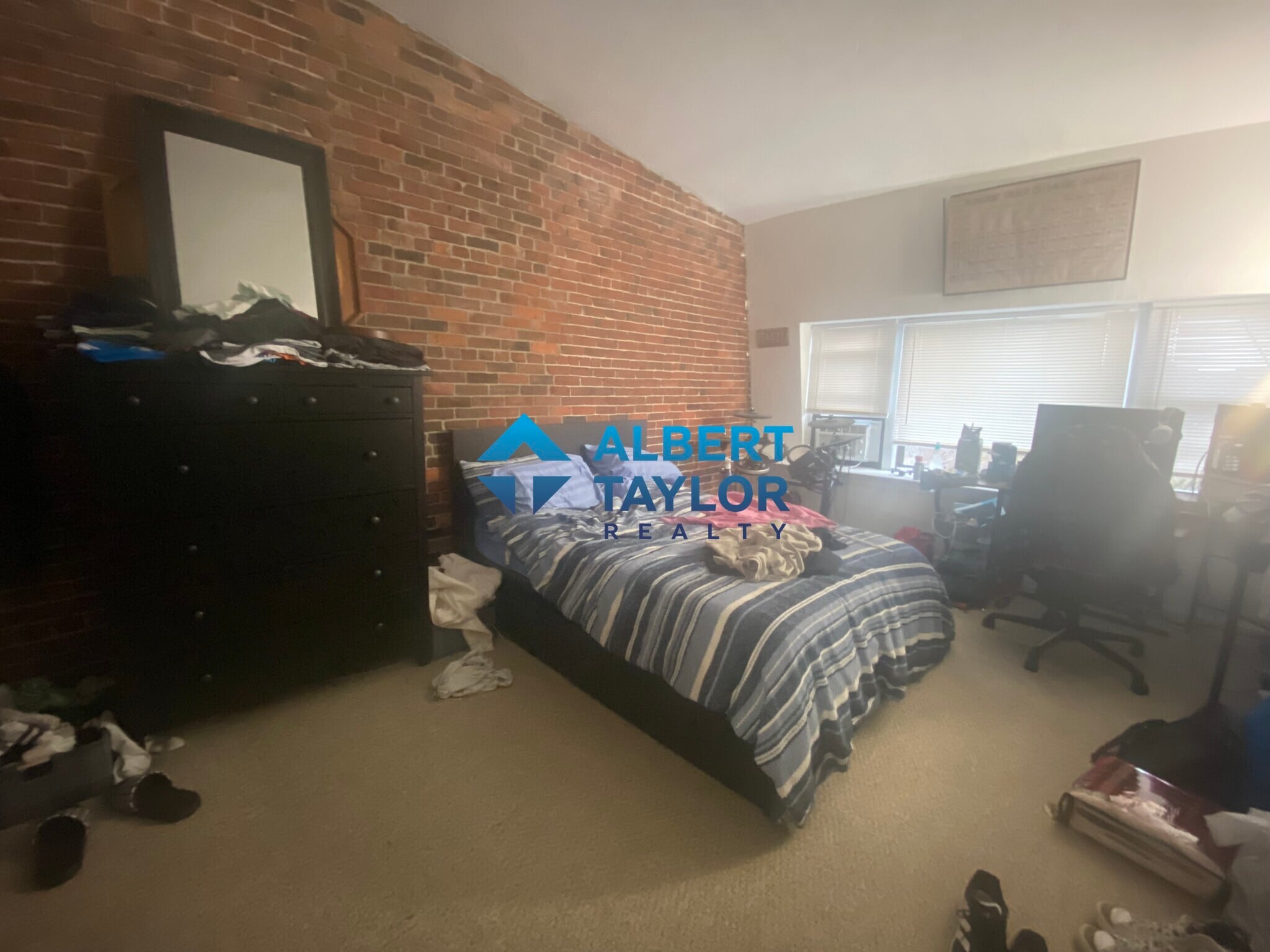 Building Photo - 750 Tremont St