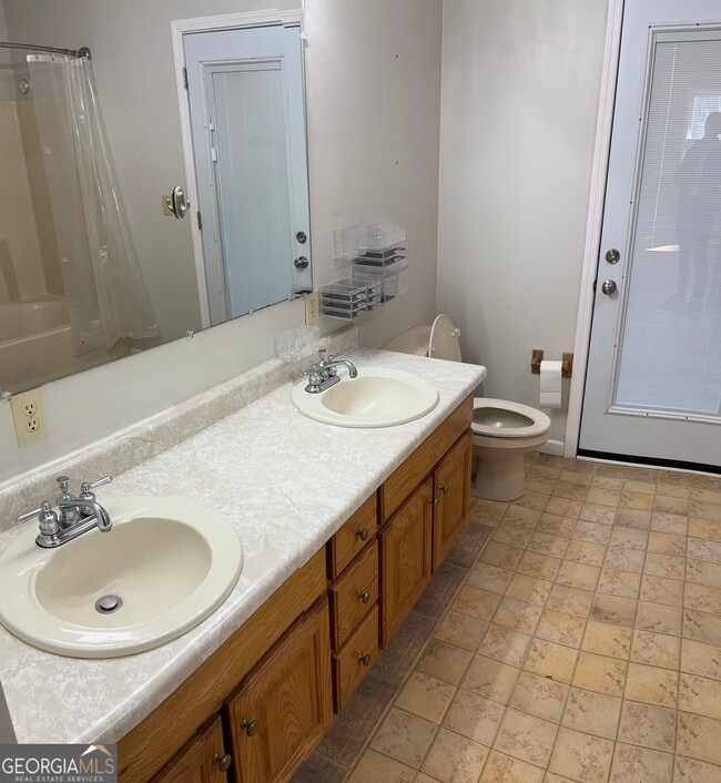 Building Photo - 1685 GA-54