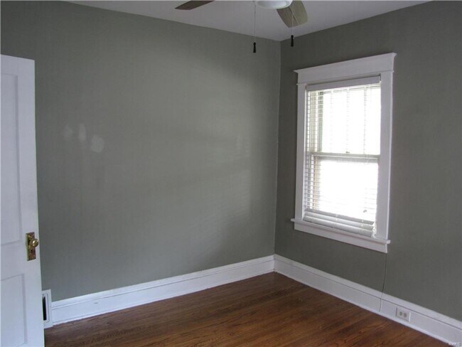 Building Photo - 1313 Claytonia Terrace