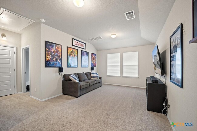 Building Photo - 408 Black Opal Dr