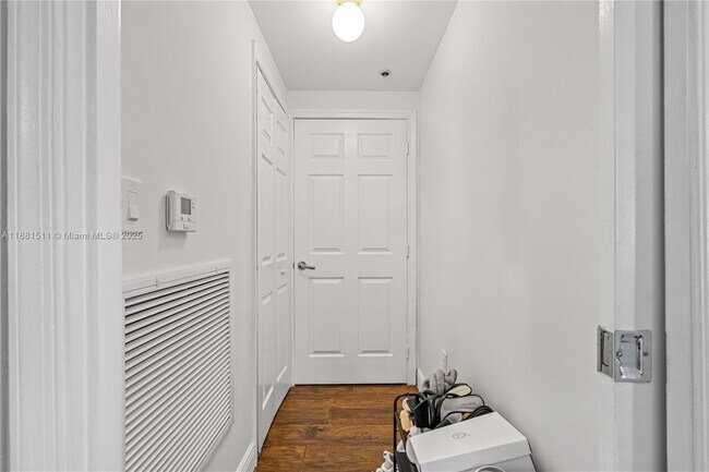 Building Photo - 6362 Collins Ave