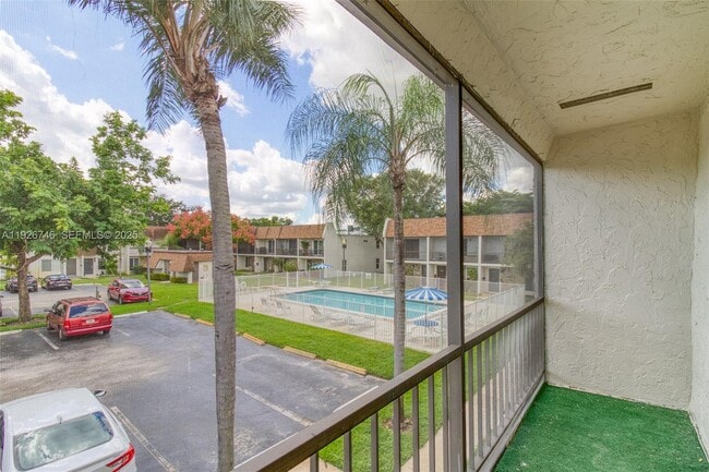 Building Photo - 5235 SW 40th Ave