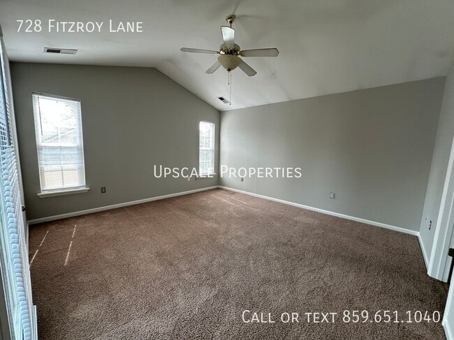 Building Photo - 728 Fitzroy Ln
