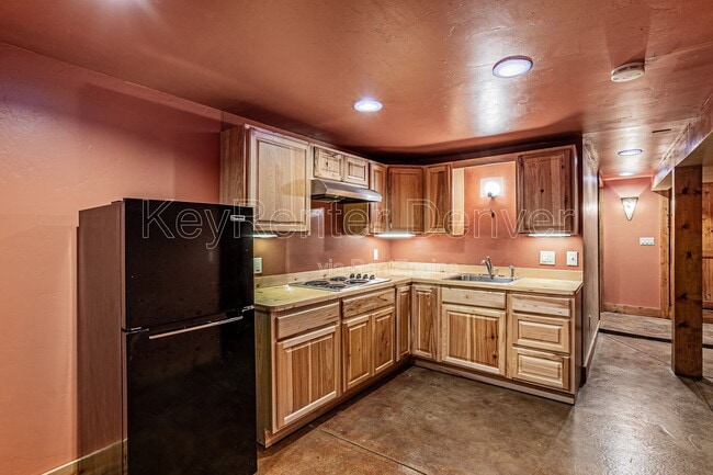 Building Photo - 2105 W 31st Ave