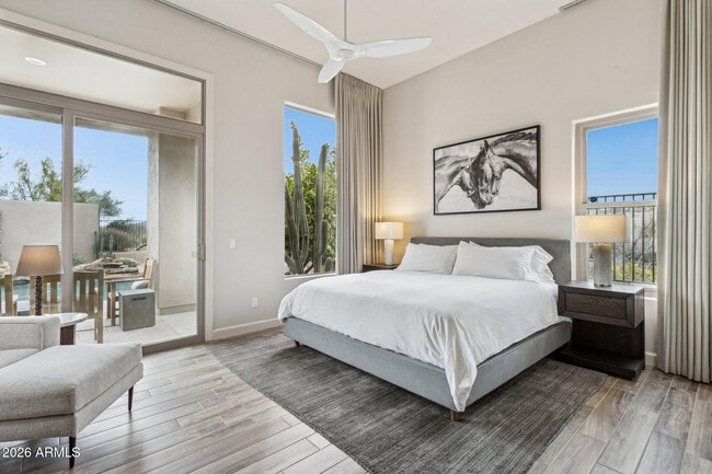 Building Photo - 10831 E White Feather Ln