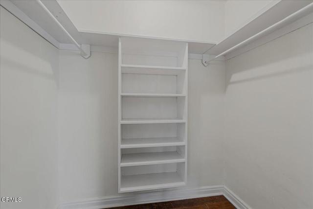 Building Photo - 13902 Calvert St