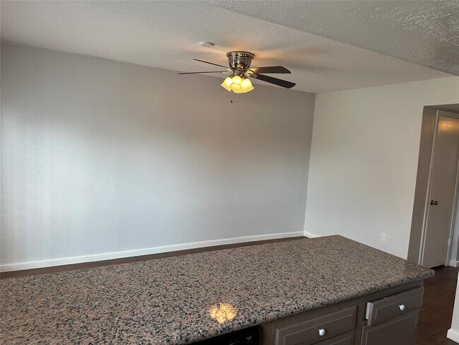 Building Photo - 12889 High Star Dr