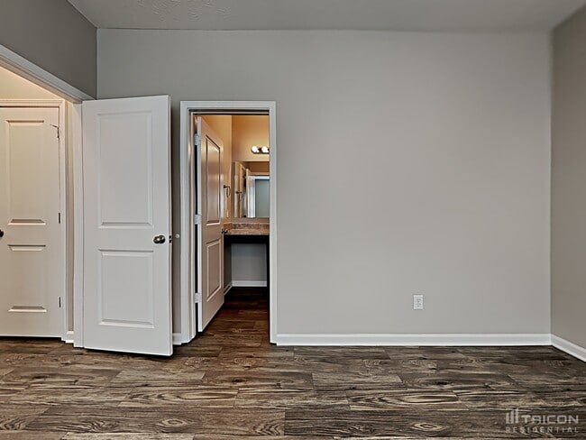 Building Photo - 6315 Pinebark Pl