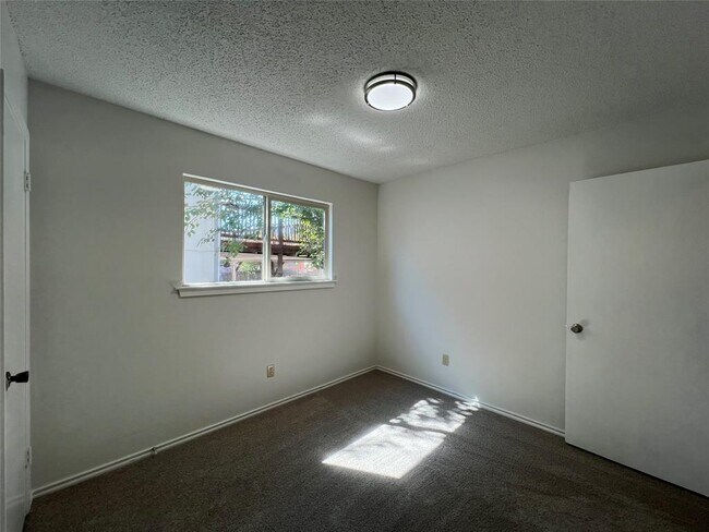 Building Photo - 11510 Powder Mill Trail