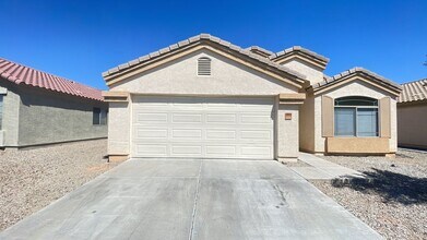 Building Photo - Charming 3 bedroom in Tolleson, new paint and flooring!!