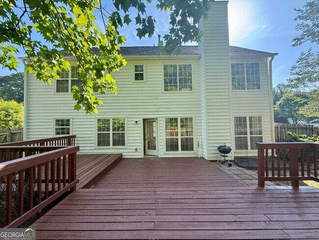 Building Photo - 2700 Woodbine Hill Way NW