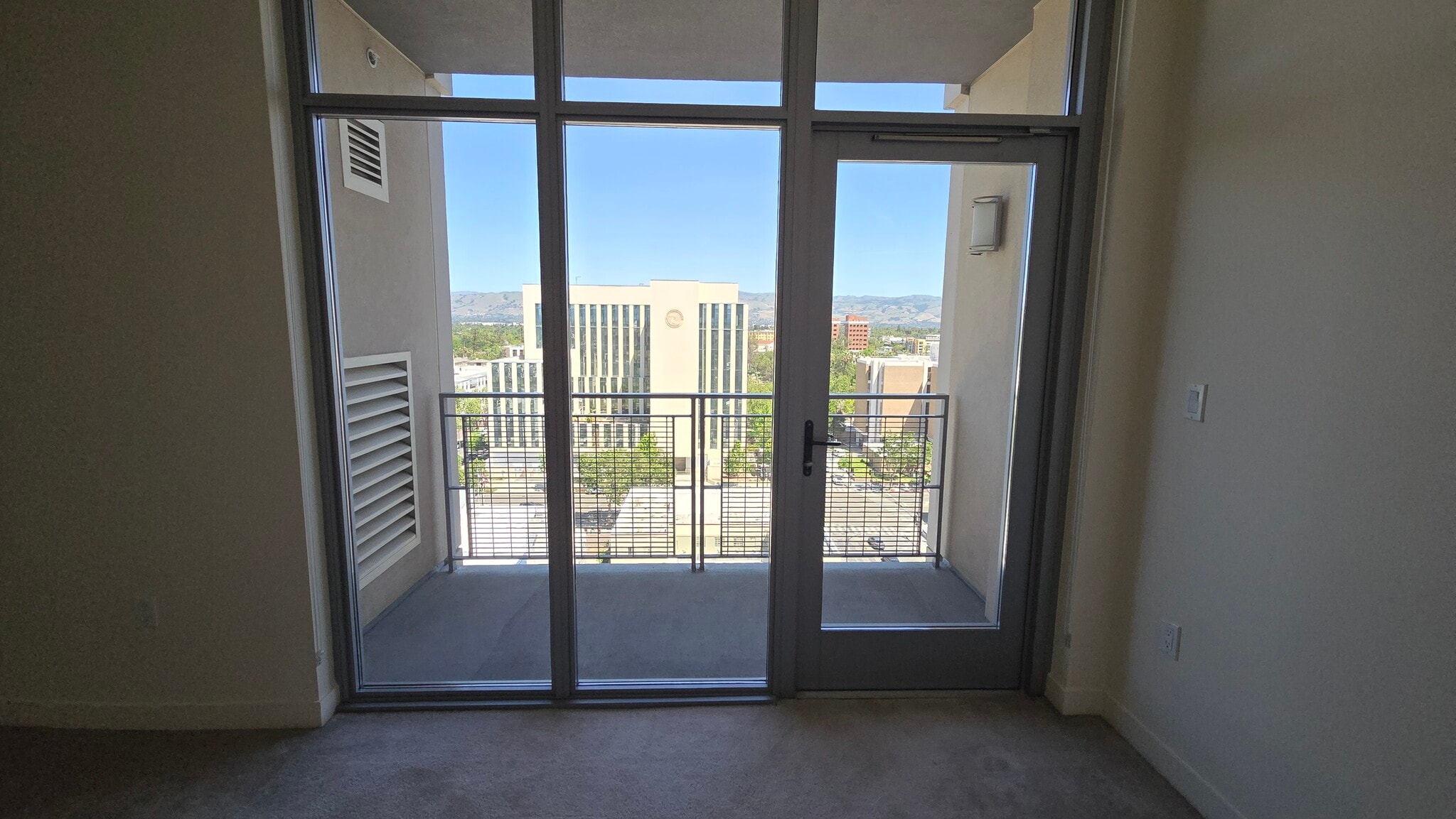Master bedroom balcony - 175 W Saint James St