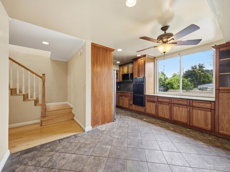 Building Photo - 4610 Densmore Ave