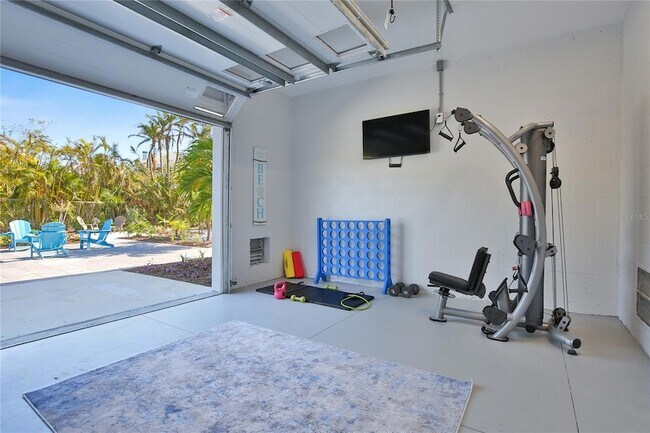 Building Photo - 3939 Higel Ave