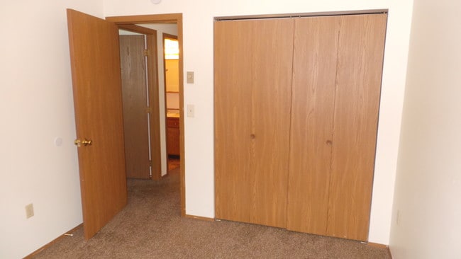 Building Photo - North Ashton Apartments