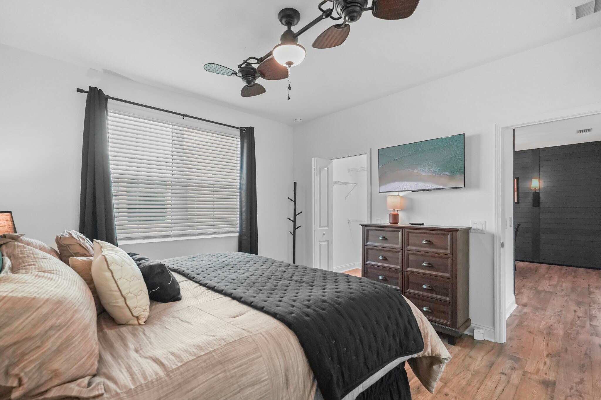 Building Photo - 8704 Sand dollar Dr