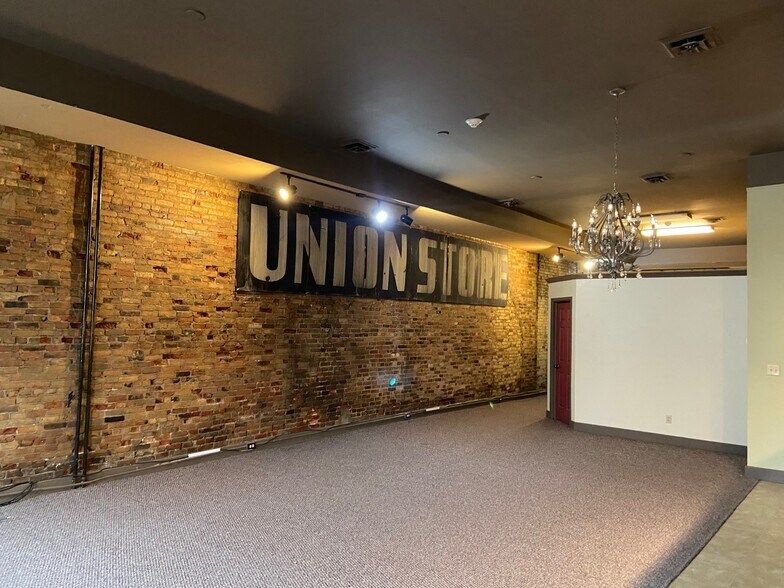 Building Photo - 148 W Michigan Ave