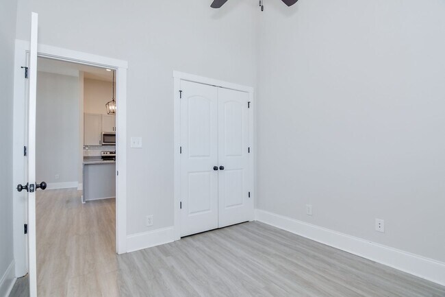 Building Photo - 2 Bedroom 1 Bath Apartment in Harlem