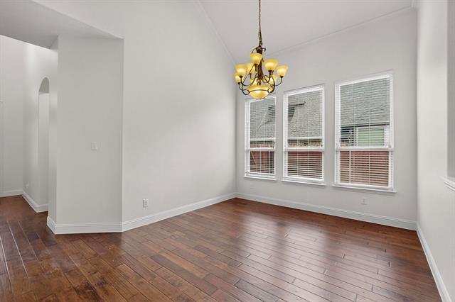Building Photo - 16157 Meadow Spring Dr