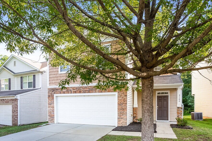 Building Photo - 5104 Abercromby St