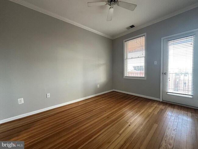 Building Photo - 1830 California St NW