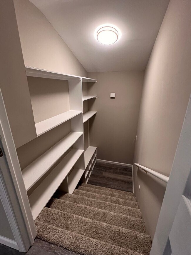 Building Photo - Brand New 2 bedroom Apartment