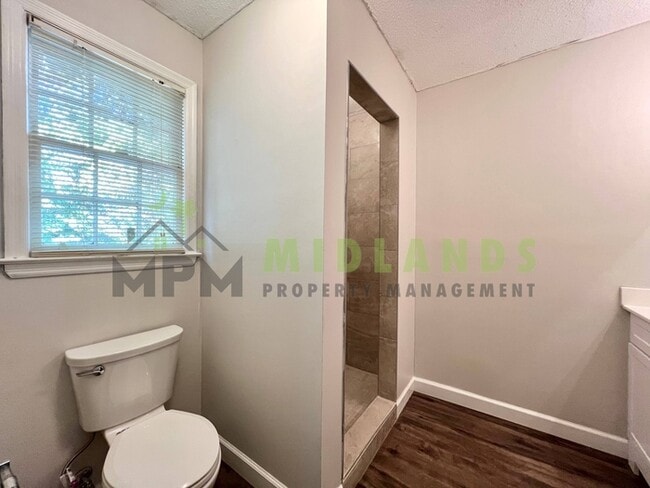 Building Photo - 6101 McMillan Cir