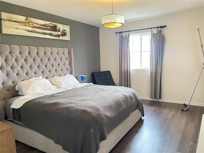 Building Photo - 27563 SW 139th Pl