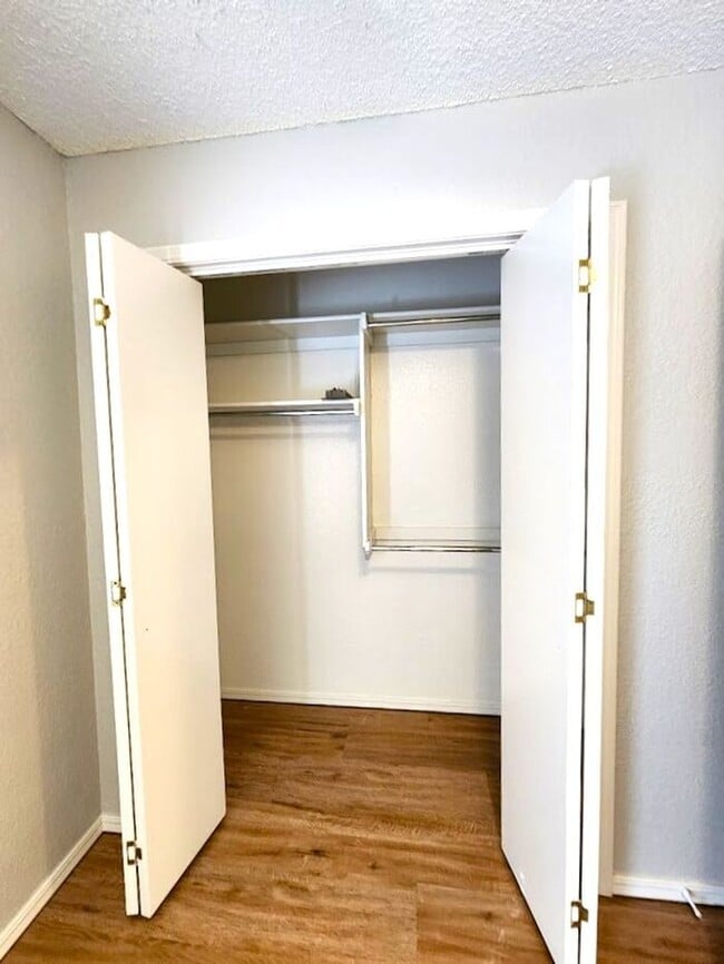 Building Photo - 3 Bed 2 Bath Home-Choctaw Trails Sec I Addition